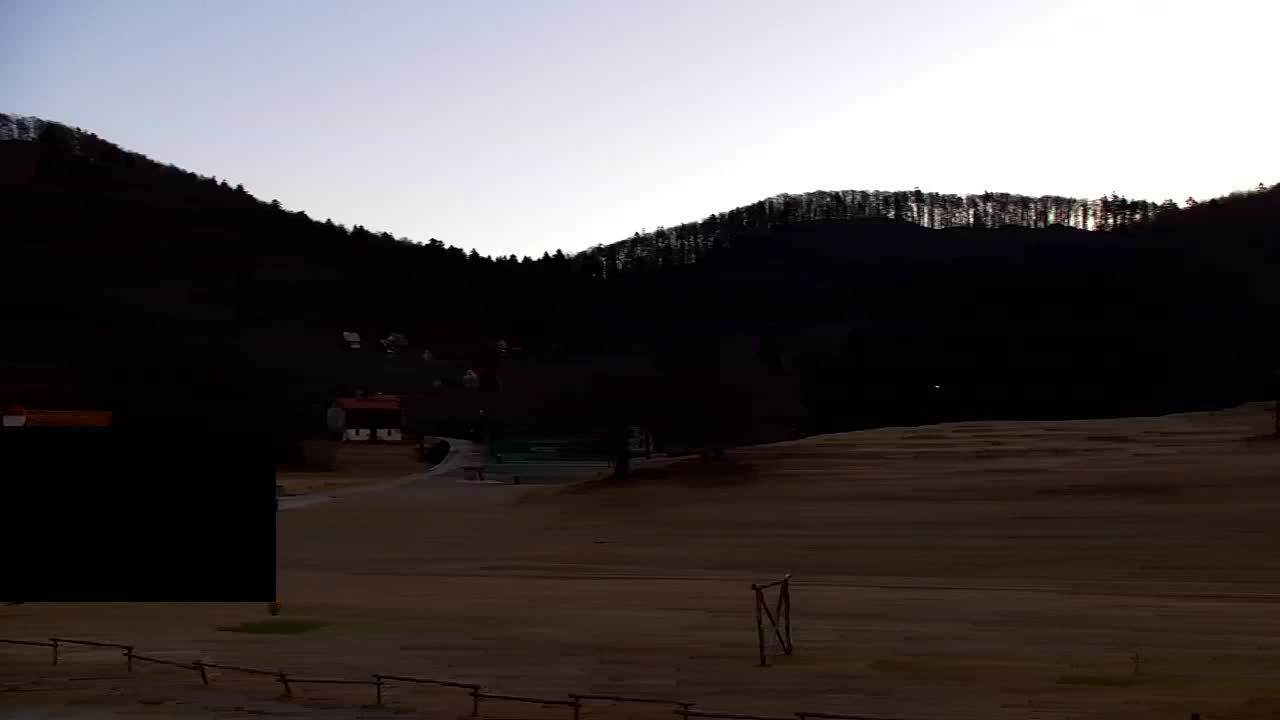 Camera en vivo Lokve – La belleza del bosque de Trnovo