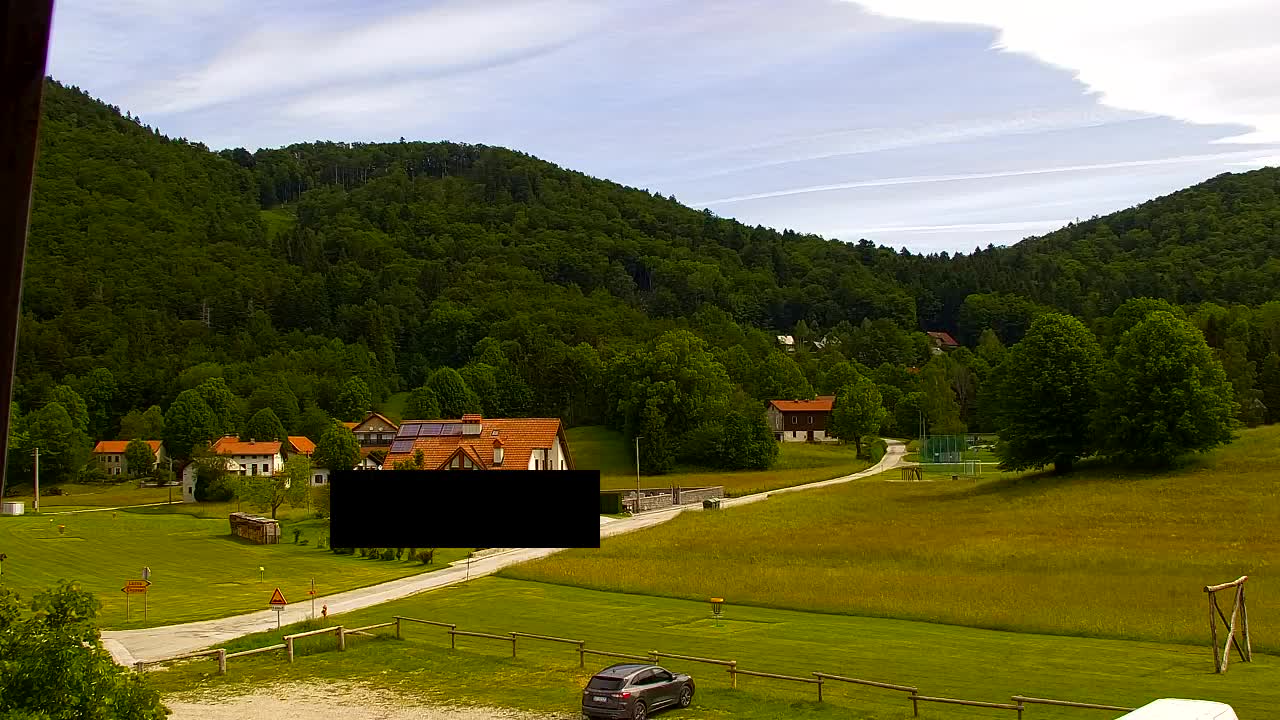 Camera en vivo Lokve – La belleza del bosque de Trnovo