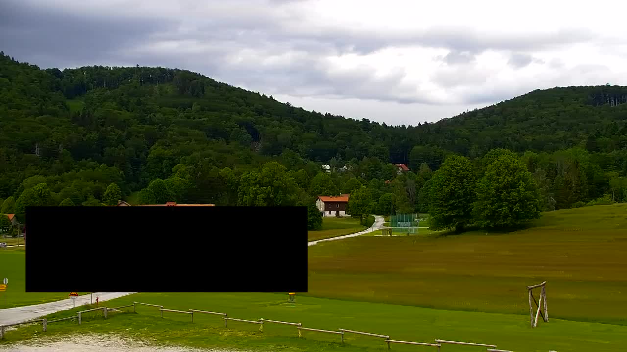 Camera en vivo Lokve – La belleza del bosque de Trnovo