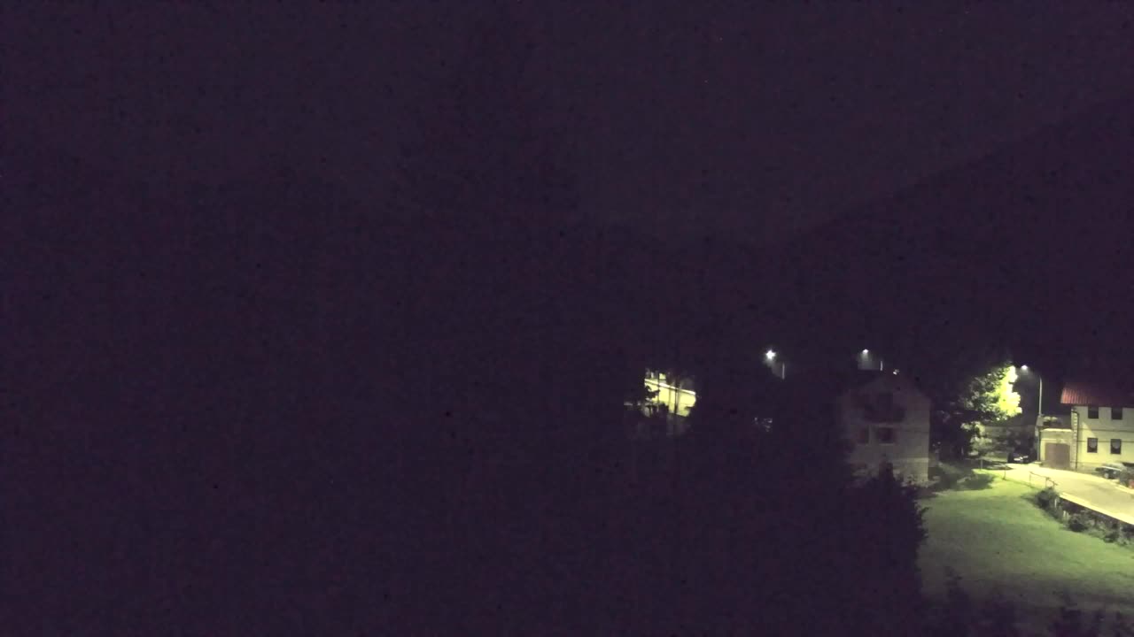 Camera en vivo Lokve – La belleza del bosque de Trnovo