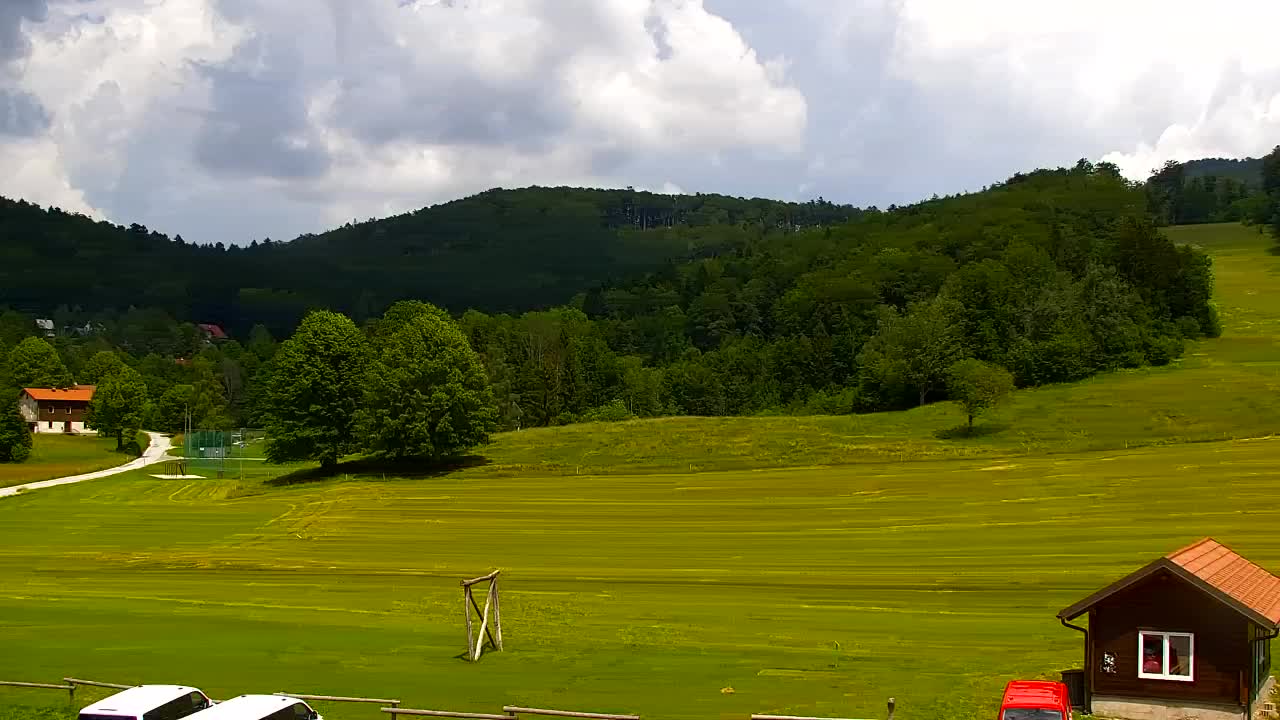 Camera en vivo Lokve – La belleza del bosque de Trnovo