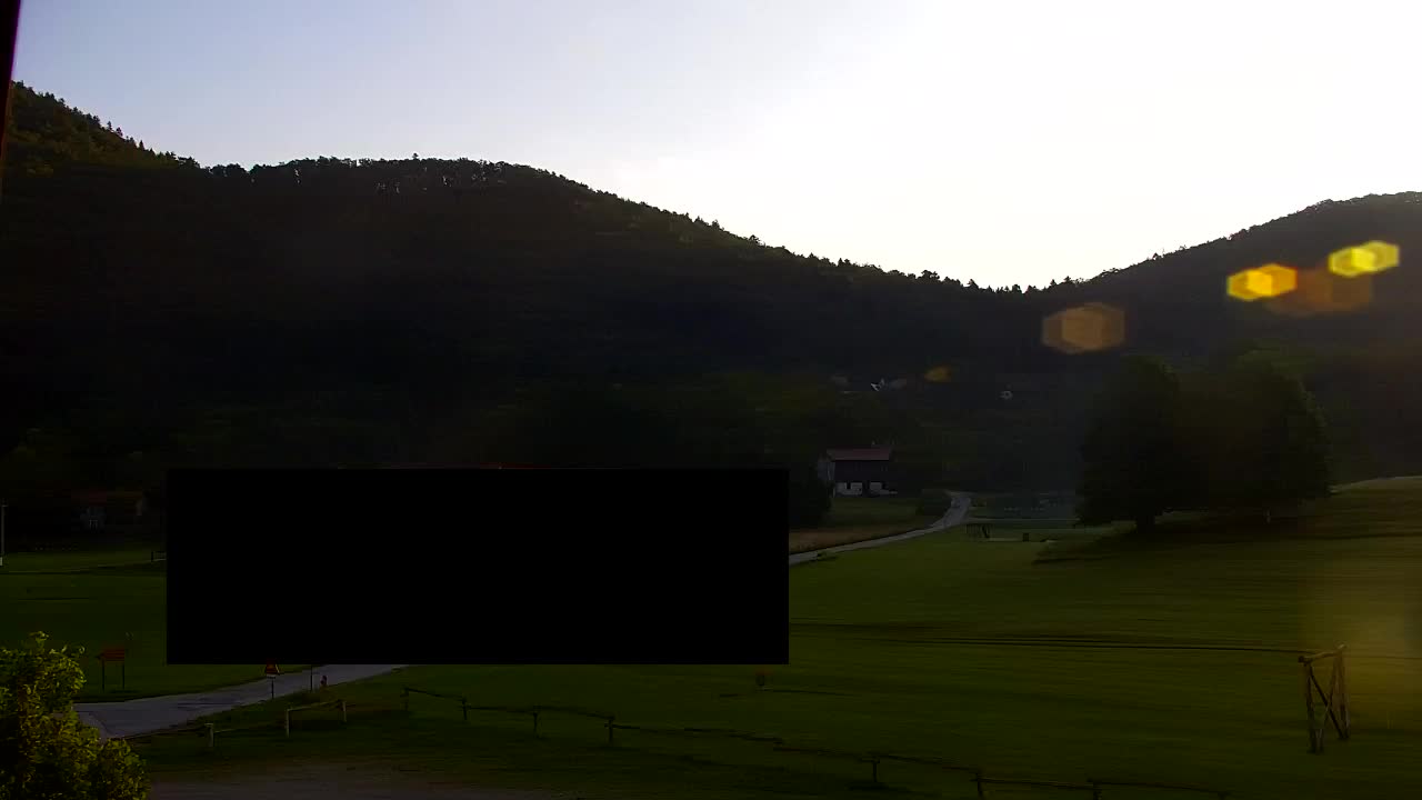 Camera en vivo Lokve – La belleza del bosque de Trnovo