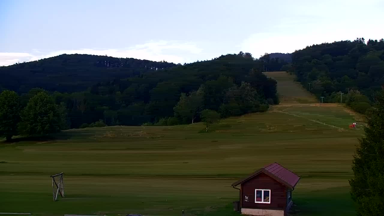 Camera en vivo Lokve – La belleza del bosque de Trnovo