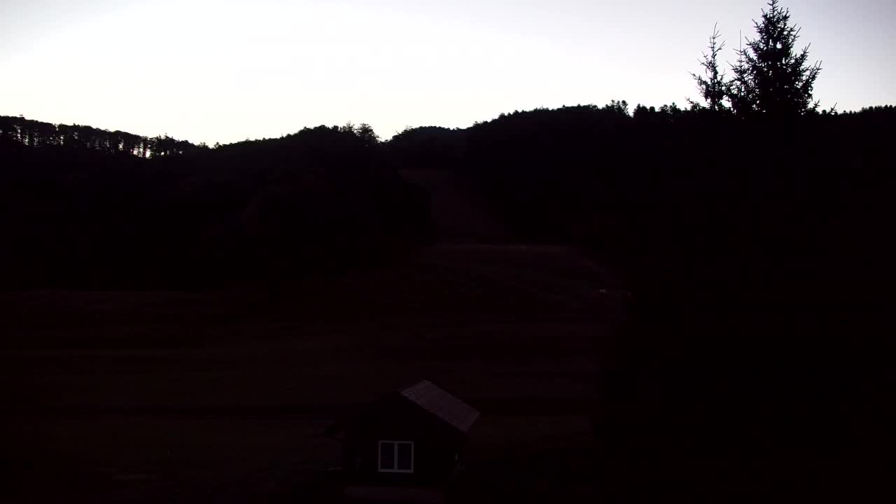 Camera en vivo Lokve – La belleza del bosque de Trnovo