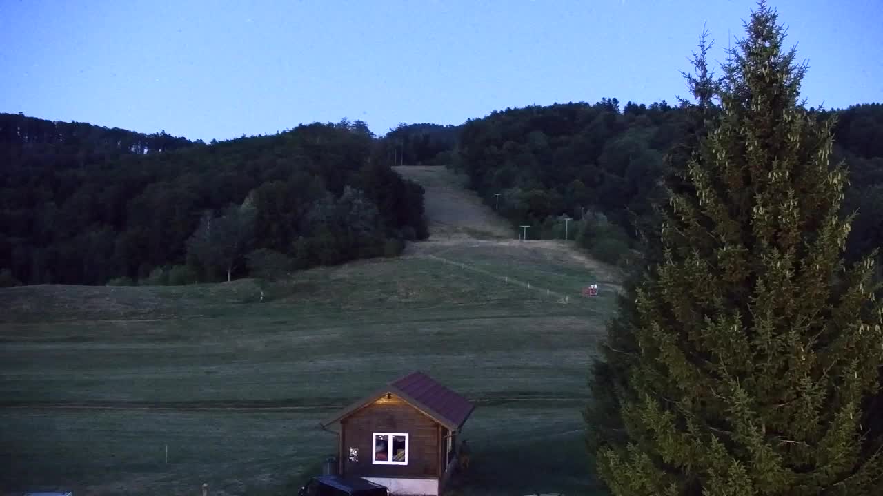 Camera en vivo Lokve – La belleza del bosque de Trnovo