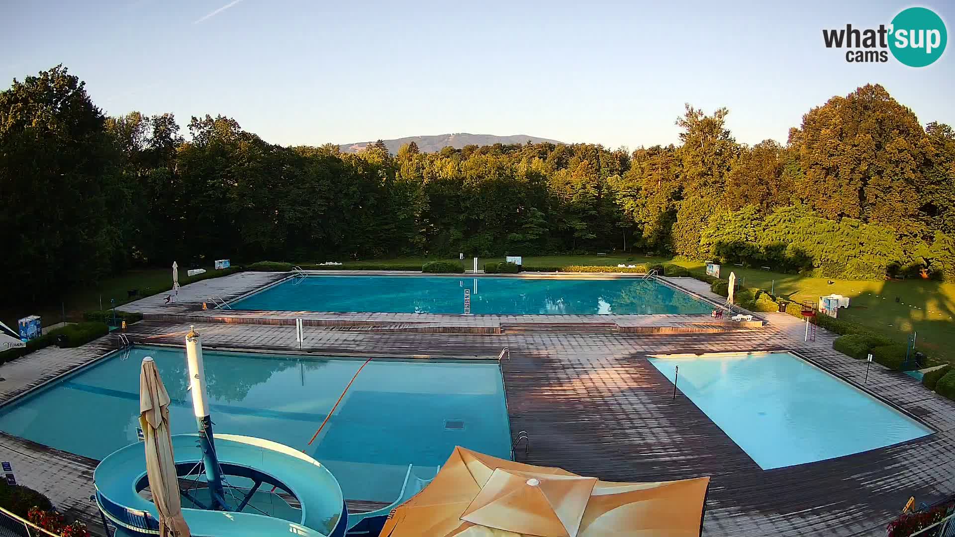 Cámara web en la piscina de la isla de Maribor