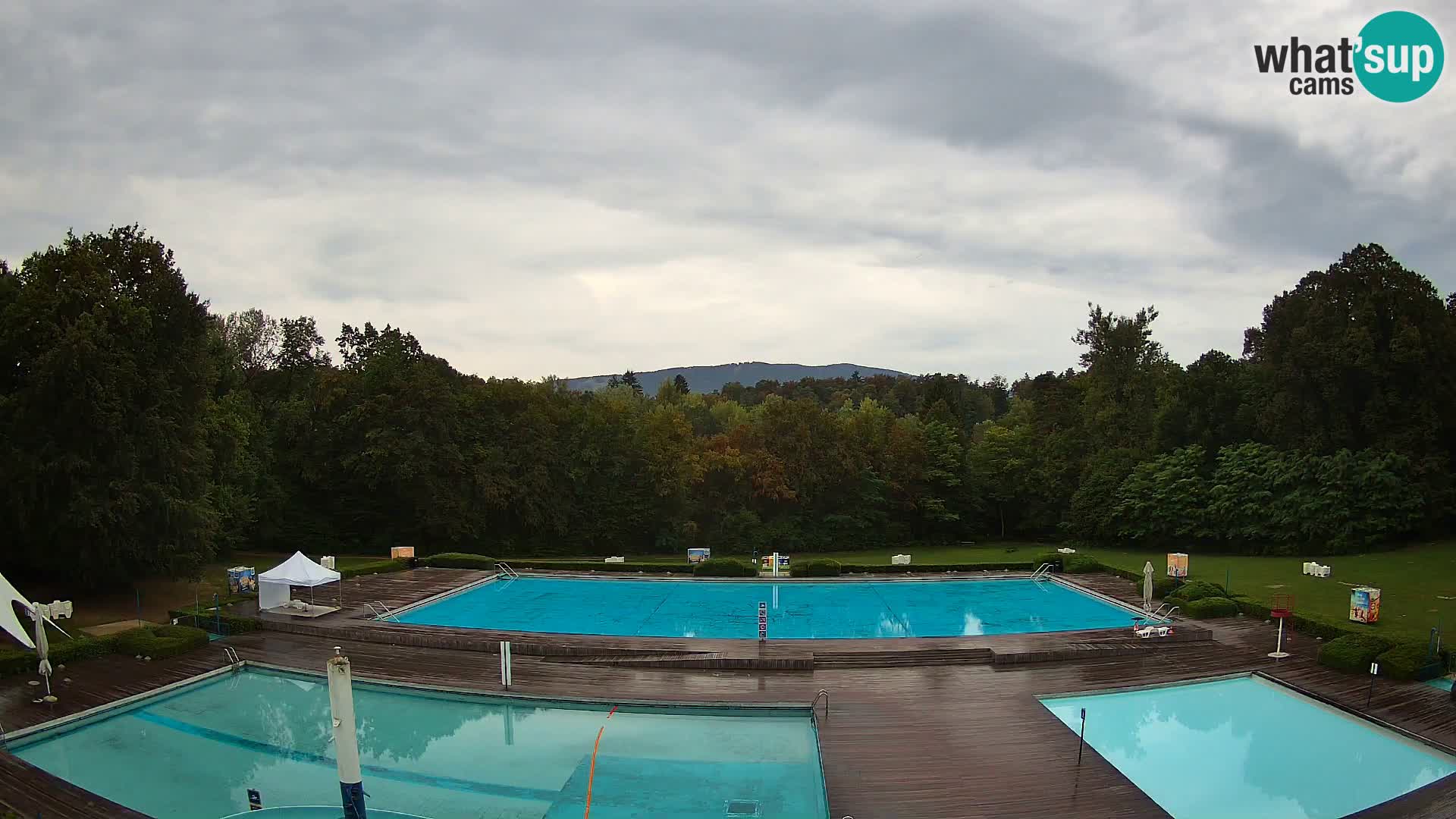 Cámara web en la piscina de la isla de Maribor