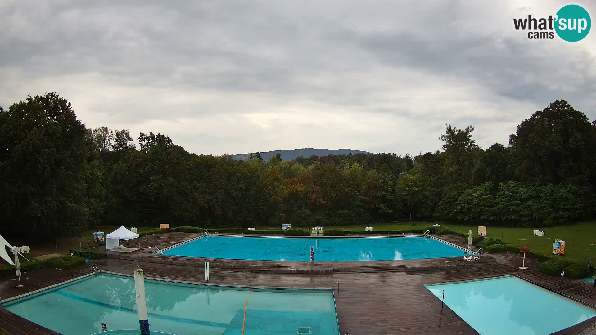 Cámara web en la piscina de la isla de Maribor