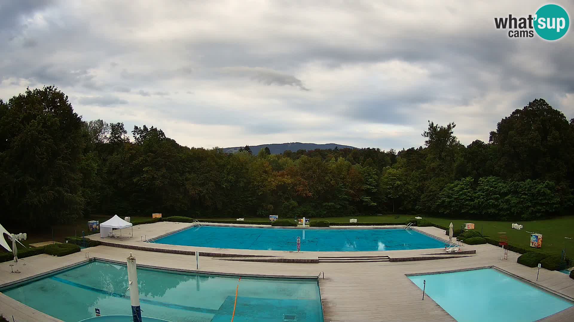 Cámara web en la piscina de la isla de Maribor