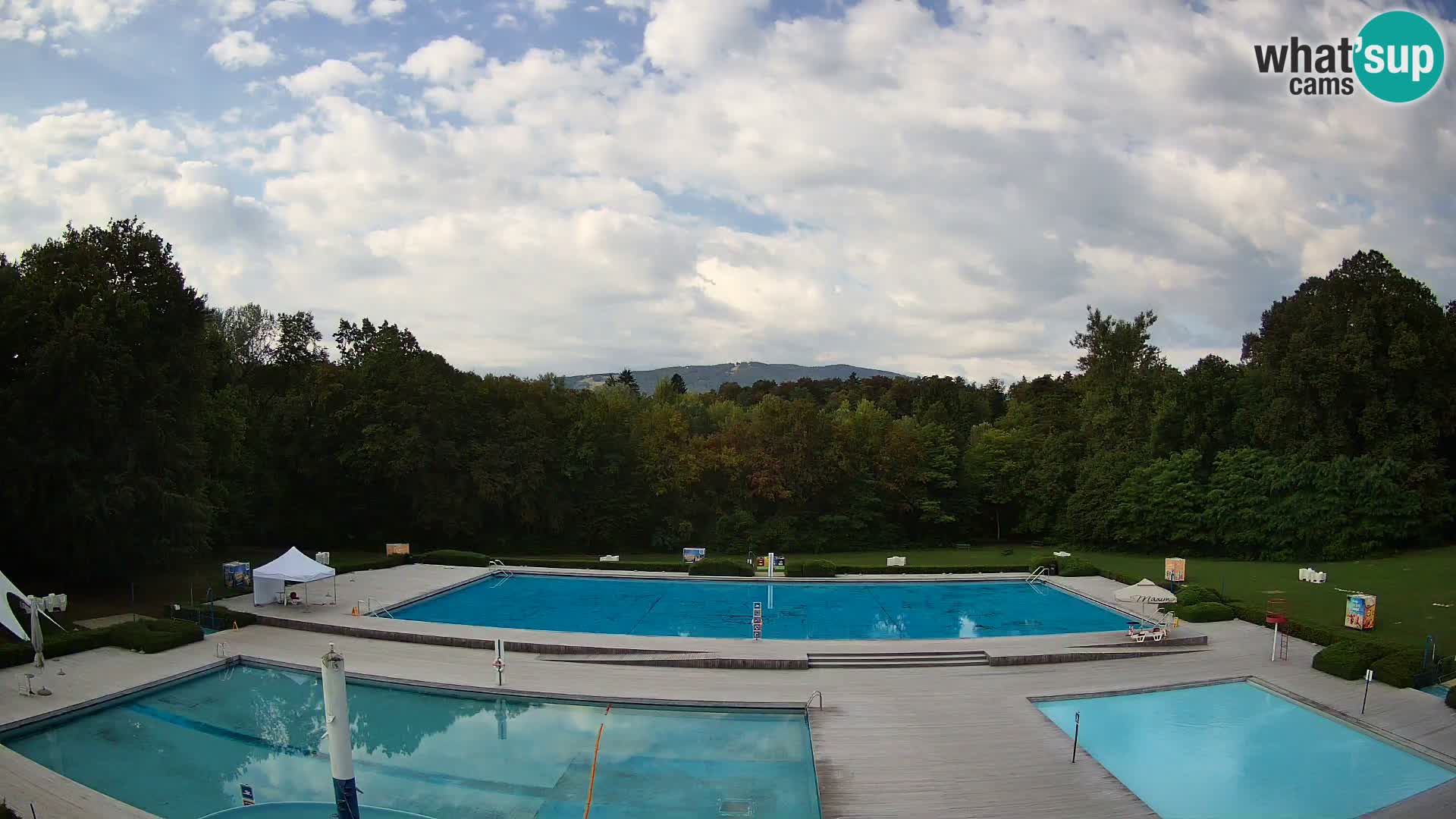 Cámara web en la piscina de la isla de Maribor