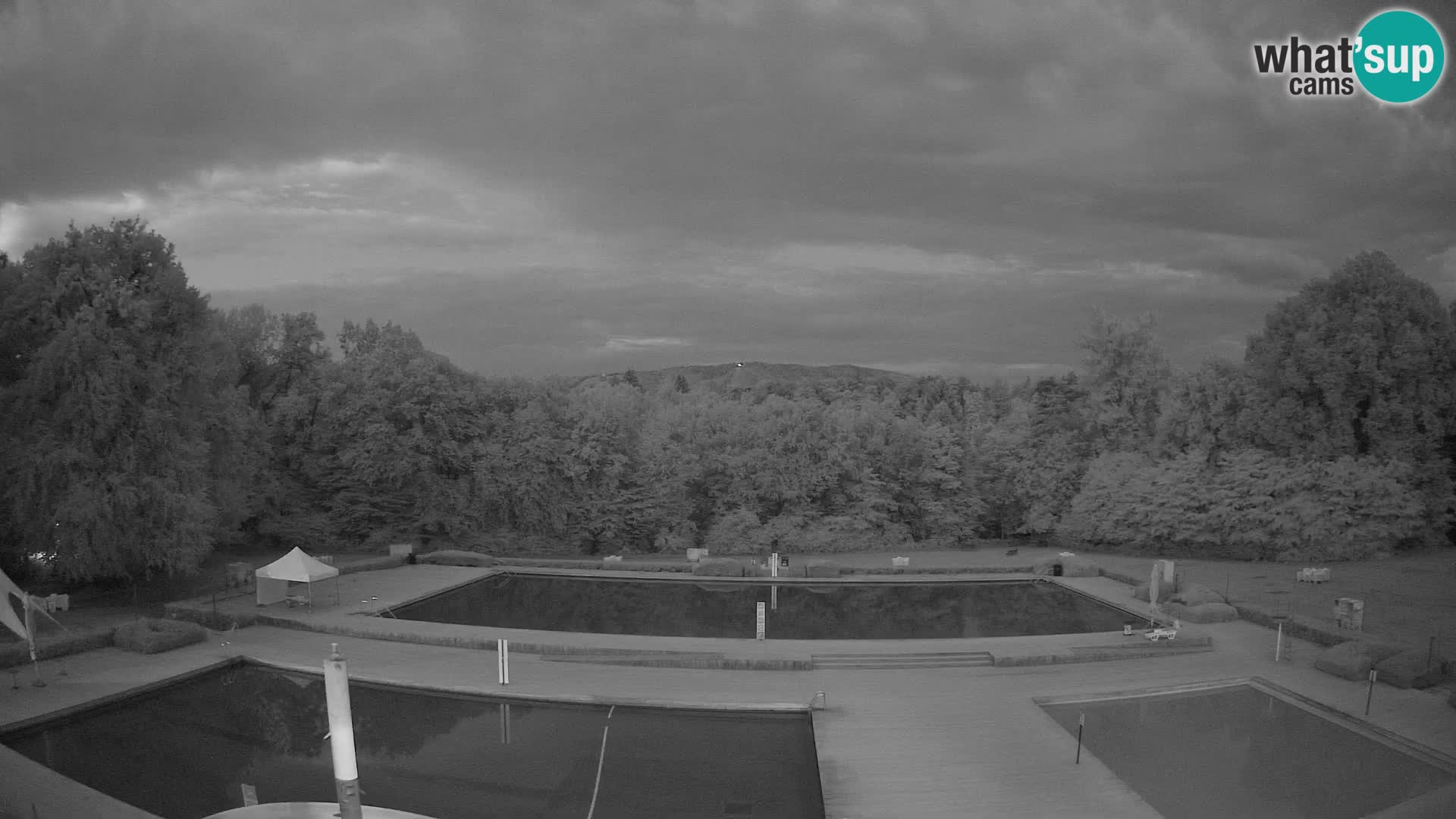 Cámara web en la piscina de la isla de Maribor