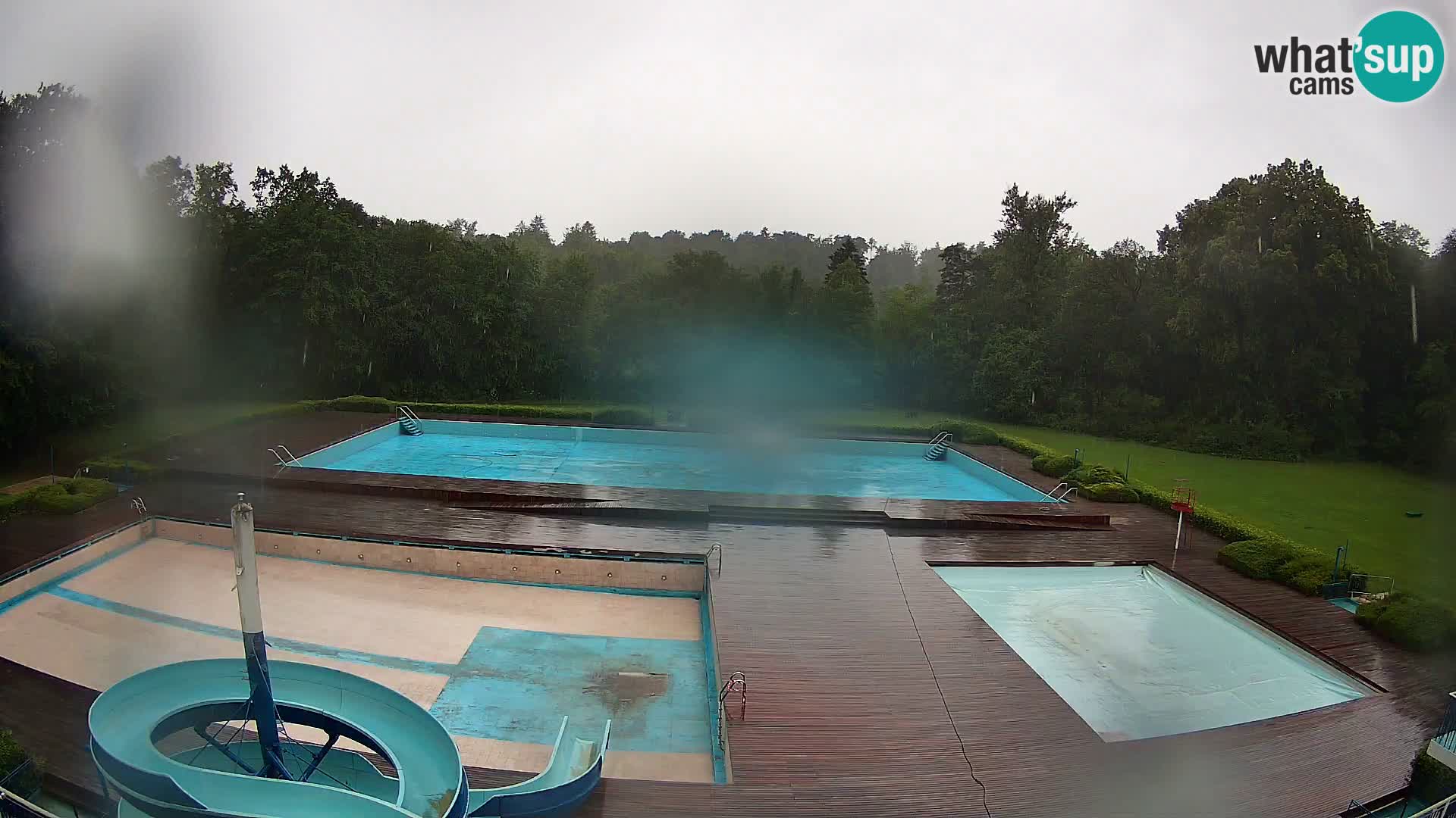 Cámara web en la piscina de la isla de Maribor
