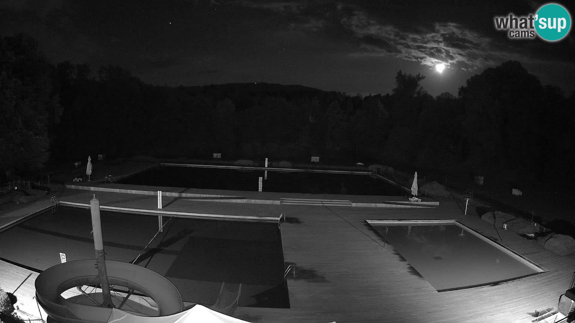 Cámara web en la piscina de la isla de Maribor
