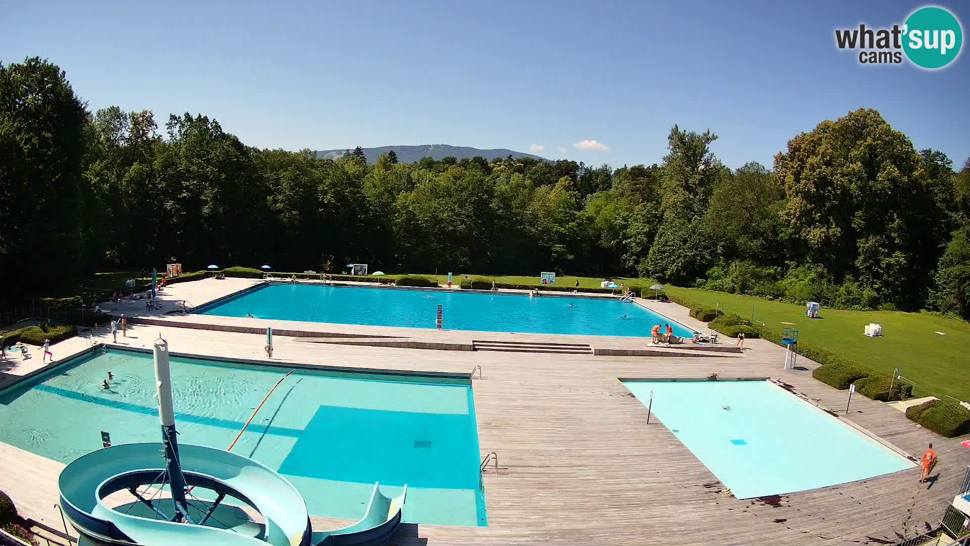 Cámara web en la piscina de la isla de Maribor