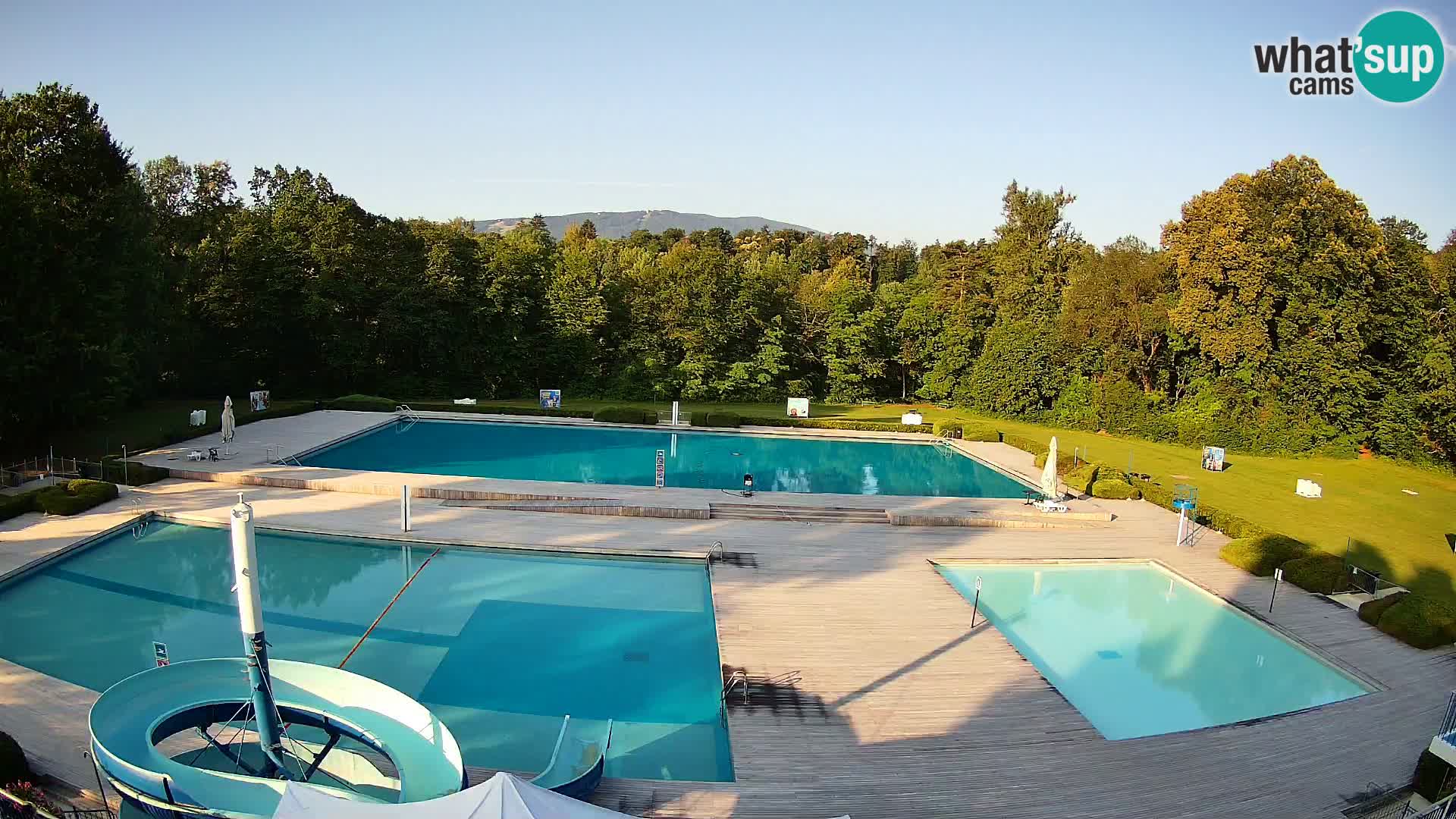 Cámara web en la piscina de la isla de Maribor