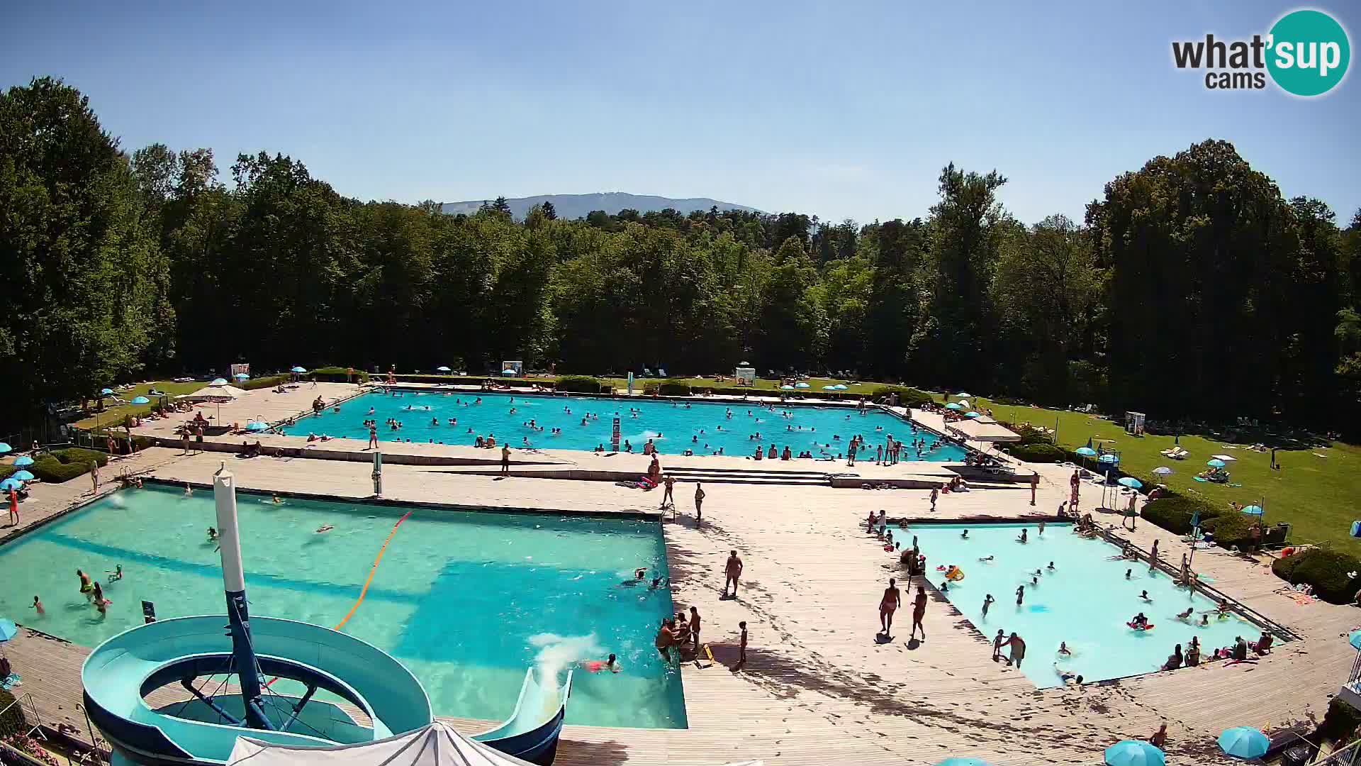 Cámara web en la piscina de la isla de Maribor