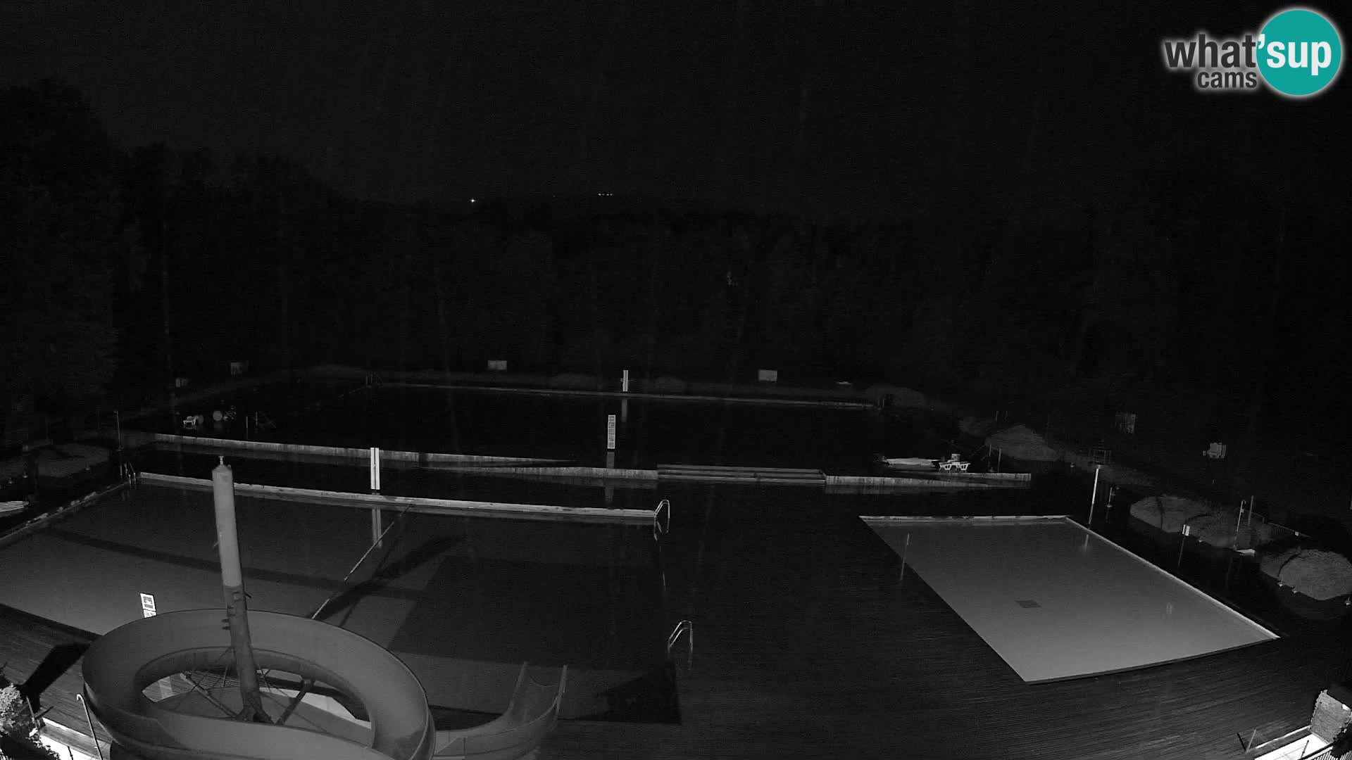 Cámara web en la piscina de la isla de Maribor