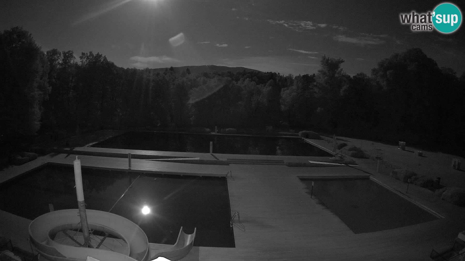 Cámara web en la piscina de la isla de Maribor