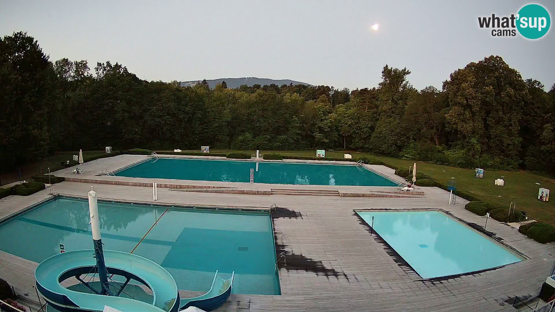 Cámara web en la piscina de la isla de Maribor