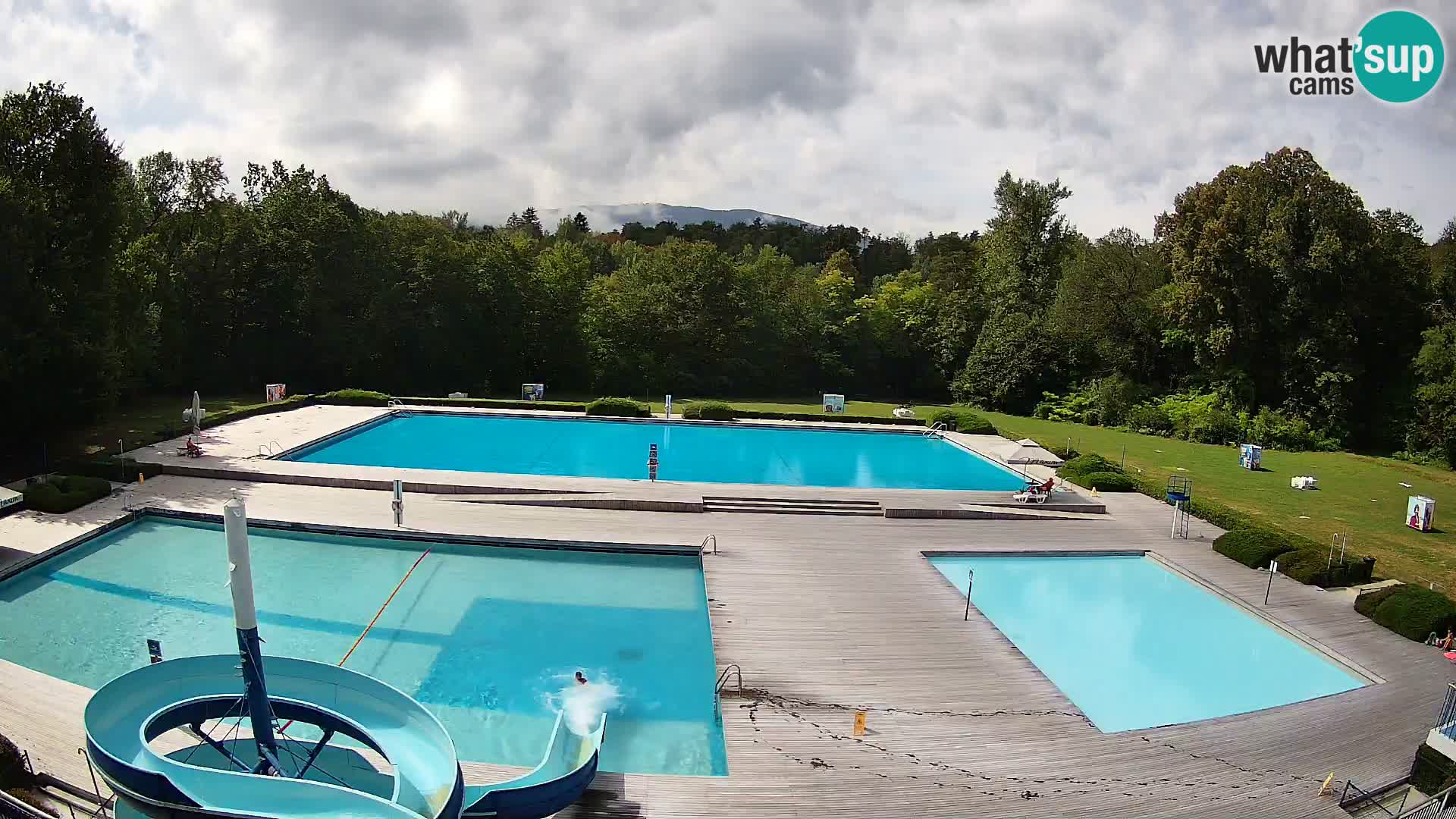 Cámara web en la piscina de la isla de Maribor