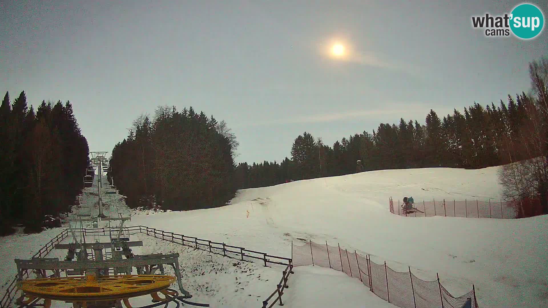 Spletna kamera Pohorje Ruška | Spodnja postaja