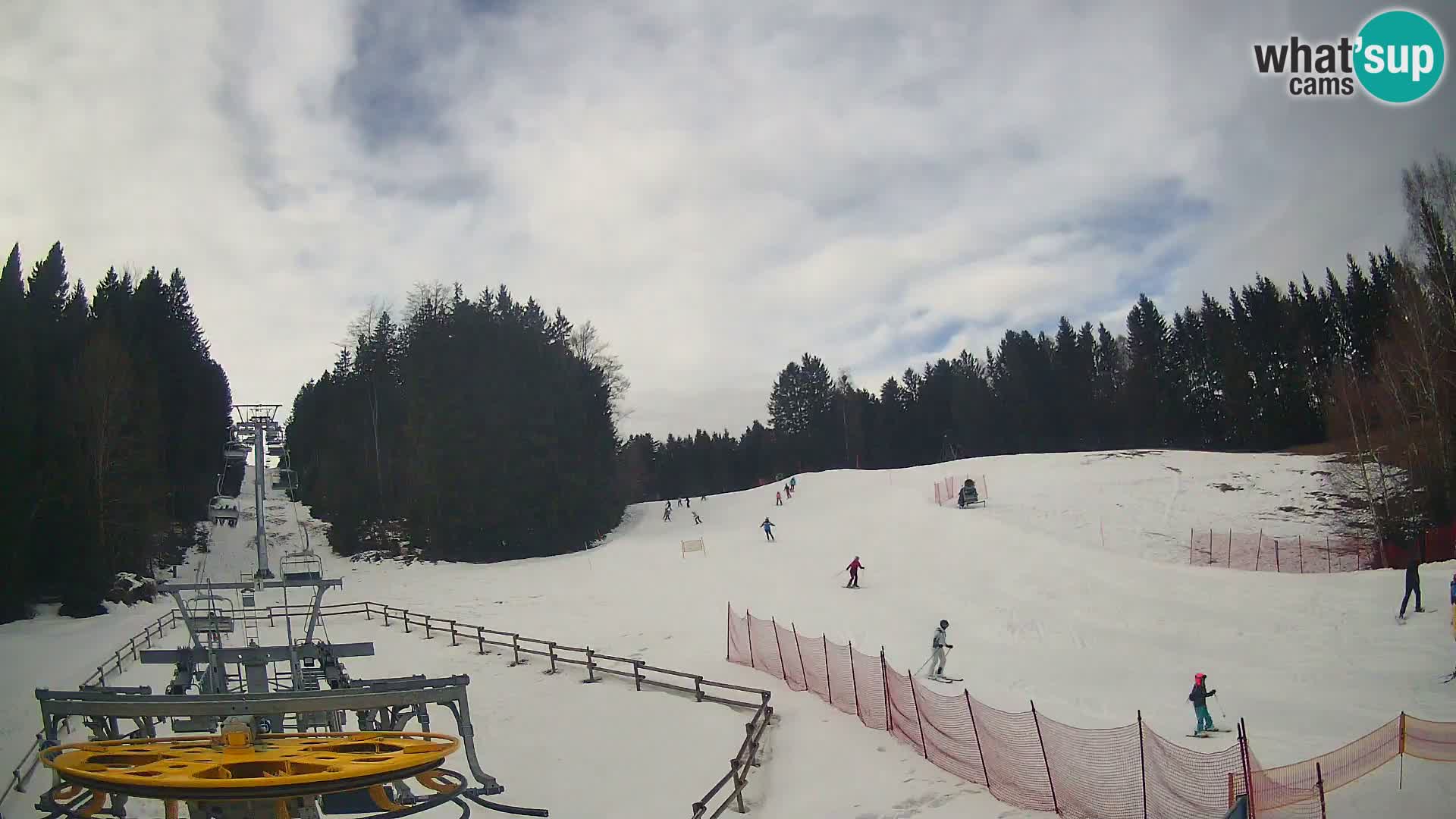 Spletna kamera Pohorje Ruška | Spodnja postaja