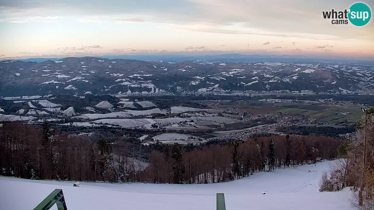 Pohorje spletna kamera | Spodnja postaja Sleme