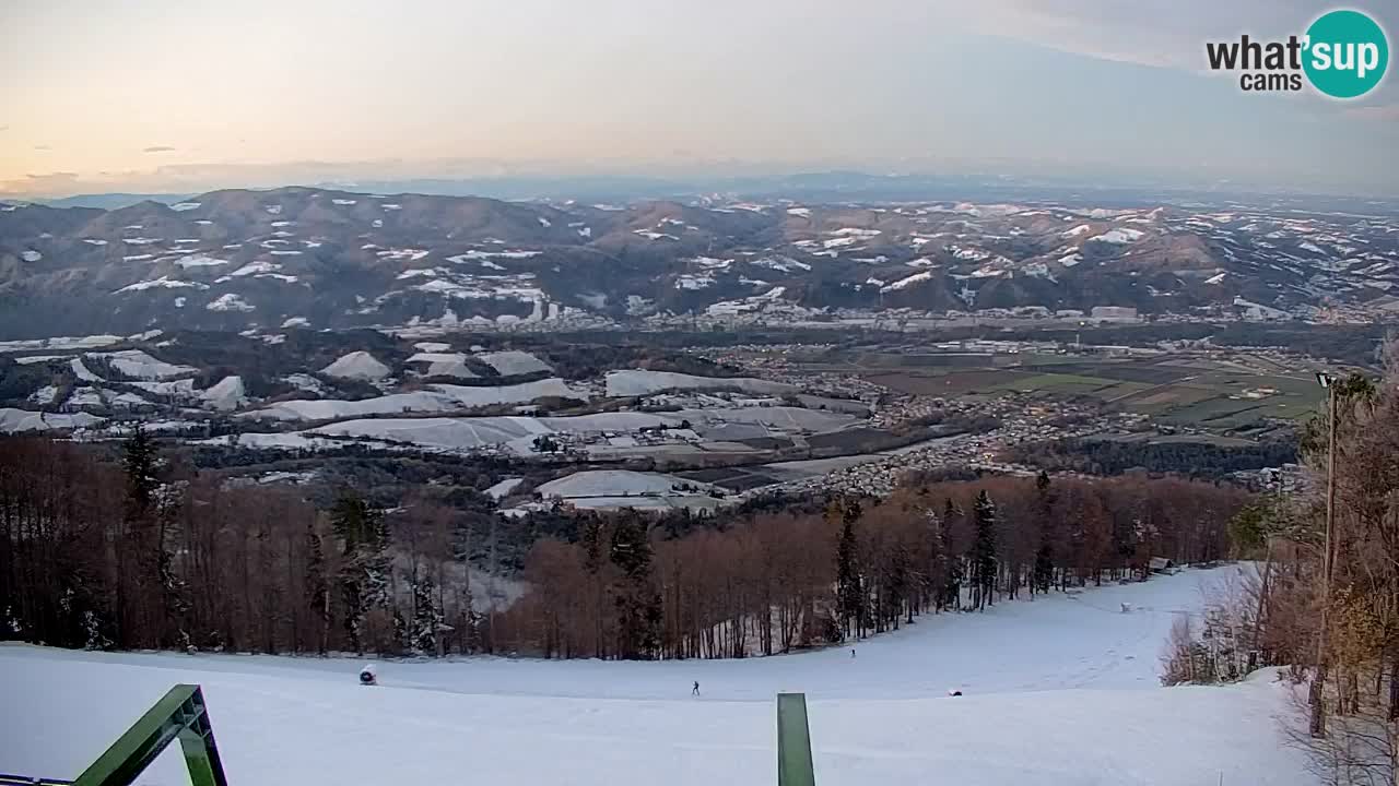 Pohorje spletna kamera | Spodnja postaja Sleme