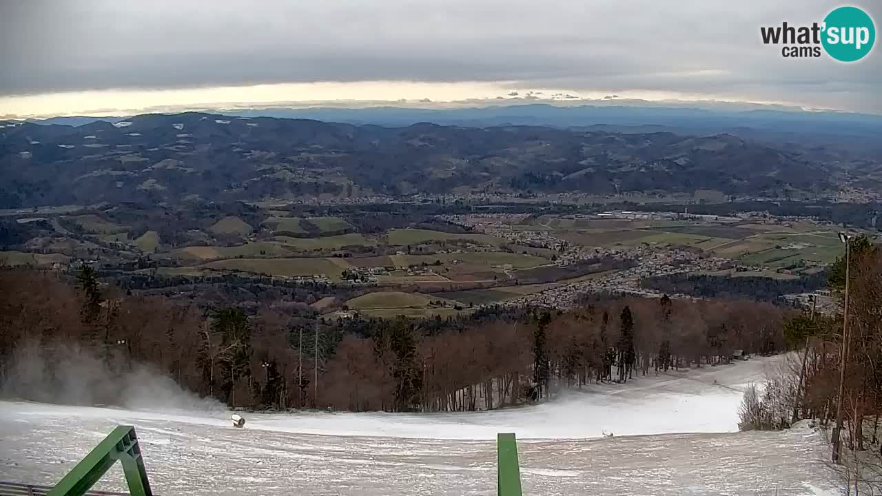 Pohorje spletna kamera | Spodnja postaja Sleme