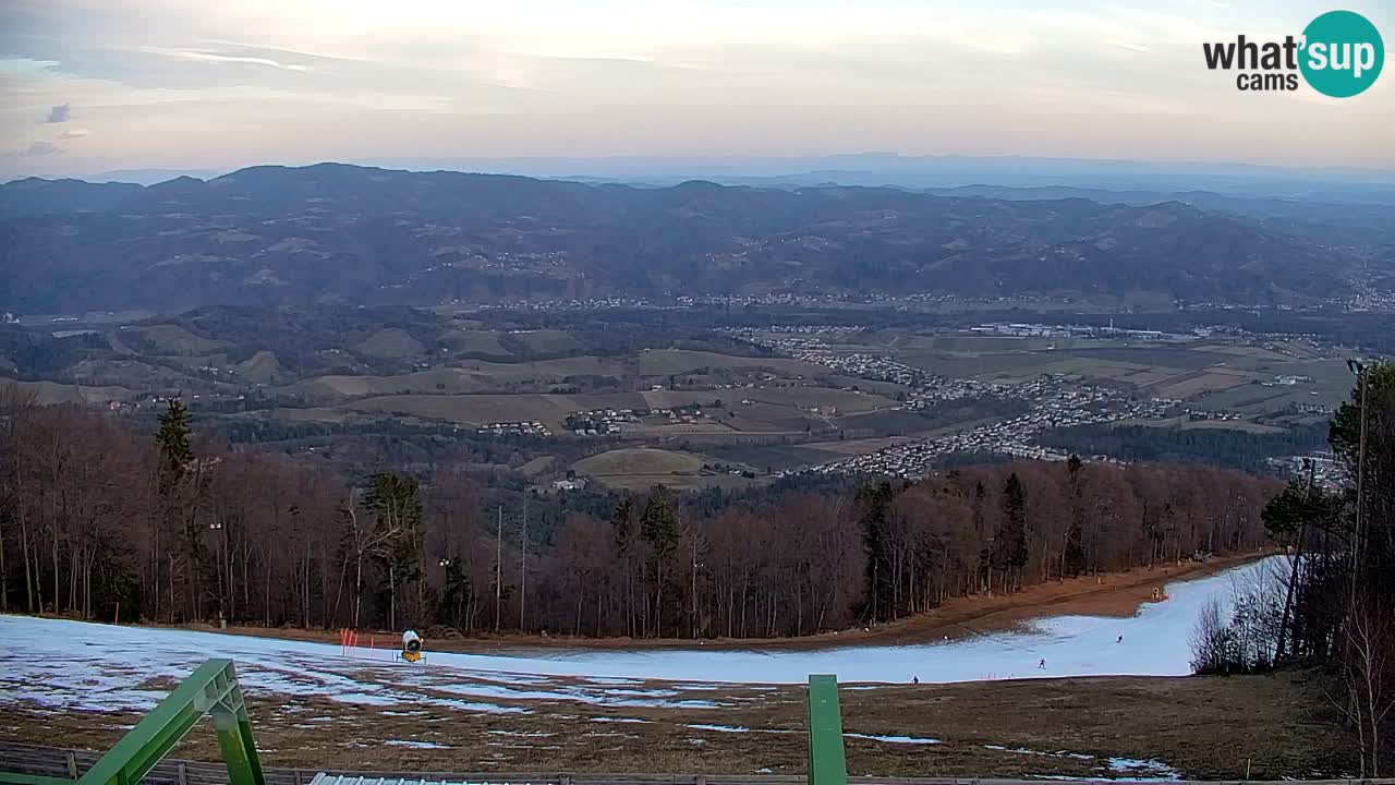 Pohorje spletna kamera | Spodnja postaja Sleme