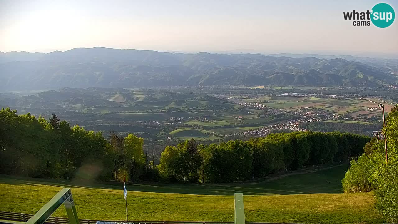 Pohorje spletna kamera | Spodnja postaja Sleme