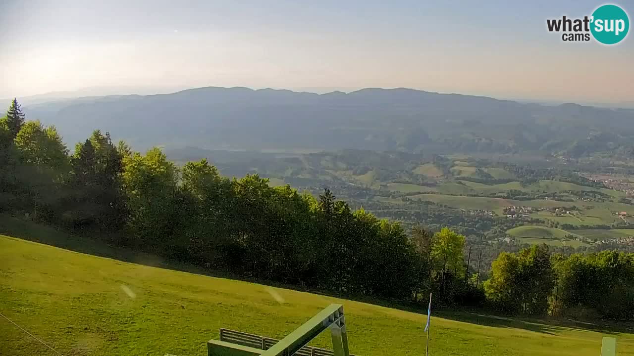Pohorje spletna kamera | Spodnja postaja Sleme
