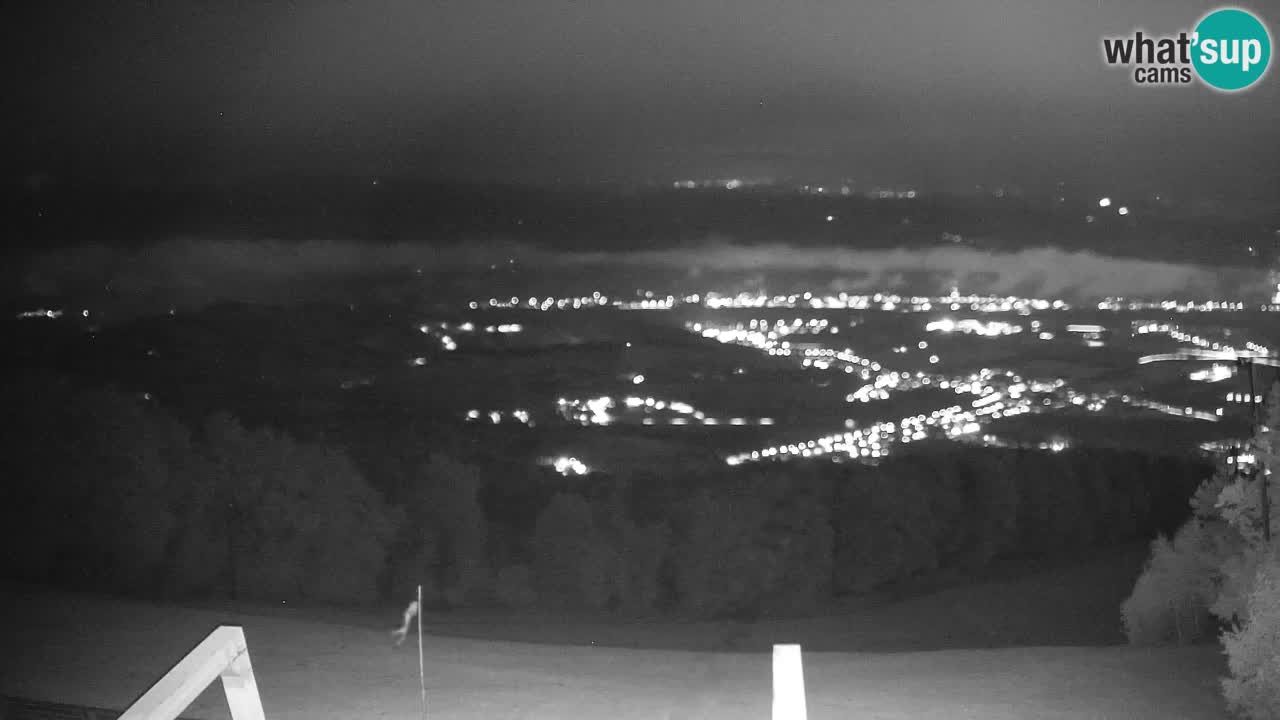 Pohorje spletna kamera | Spodnja postaja Sleme