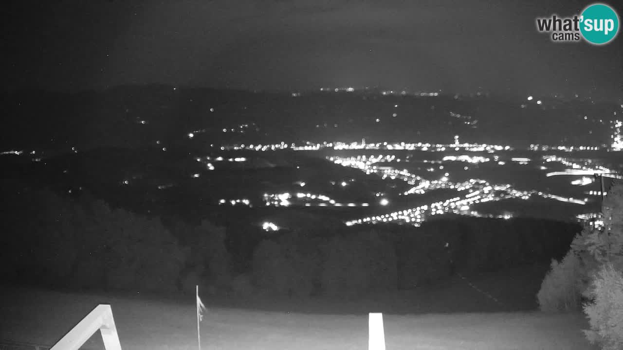 Pohorje spletna kamera | Spodnja postaja Sleme