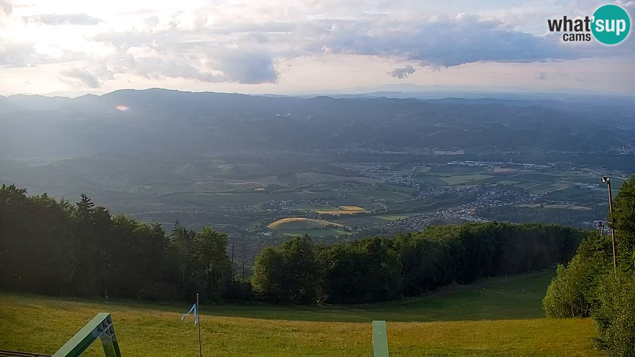 Pohorje spletna kamera | Spodnja postaja Sleme