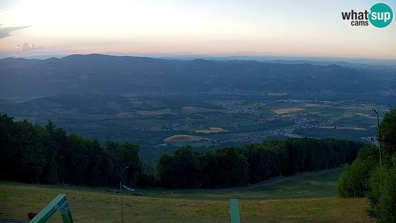 Pohorje spletna kamera | Spodnja postaja Sleme