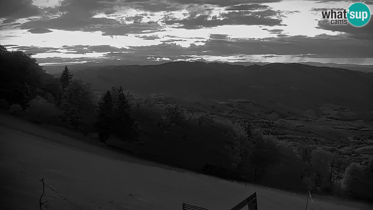 Pohorje spletna kamera | Spodnja postaja Sleme