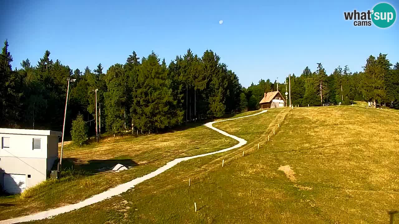 Pohorje spletna kamera | Spodnja postaja Sleme