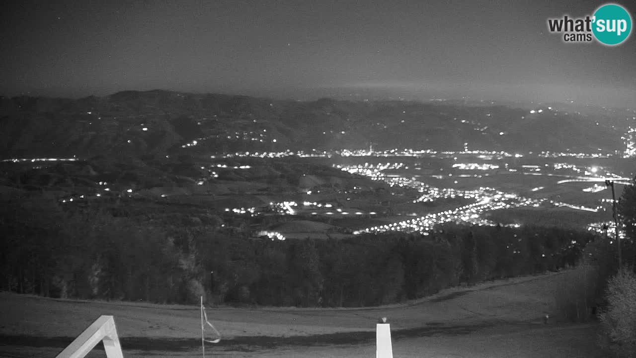 Pohorje spletna kamera | Spodnja postaja Sleme