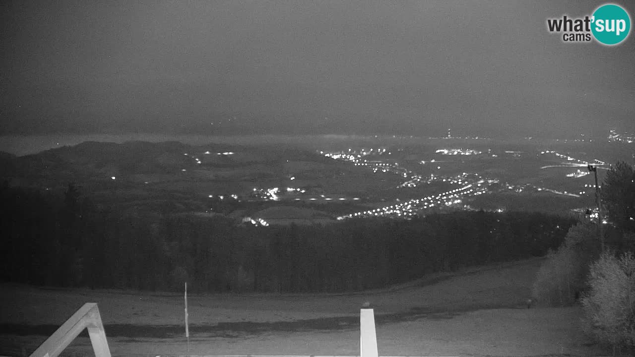 Pohorje spletna kamera | Spodnja postaja Sleme