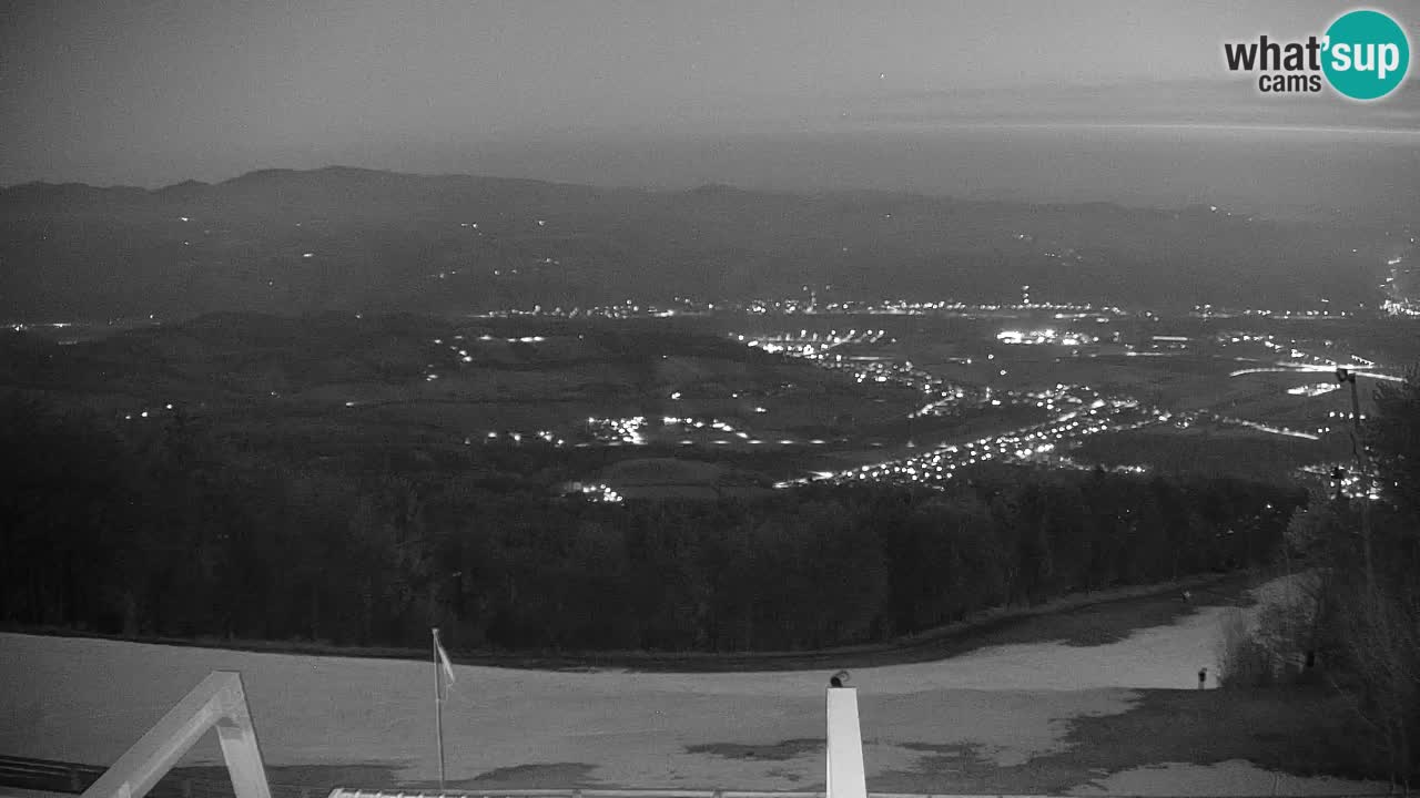 Pohorje spletna kamera | Spodnja postaja Sleme