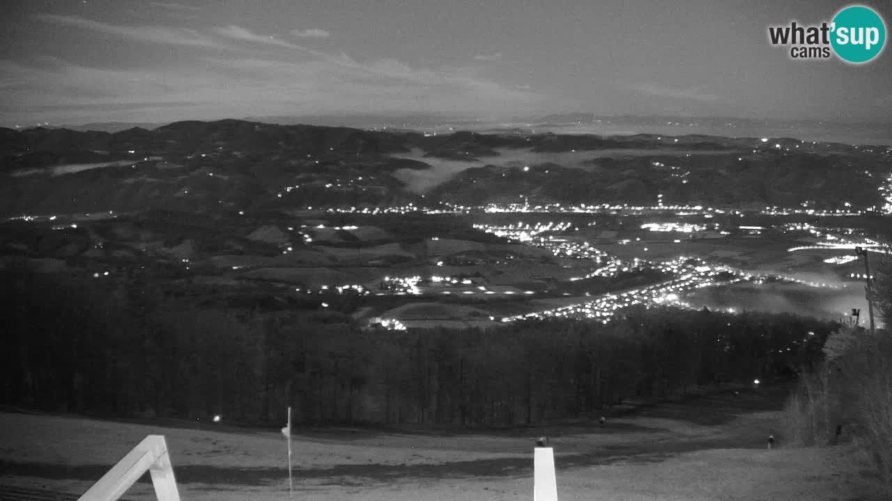 Pohorje spletna kamera | Spodnja postaja Sleme