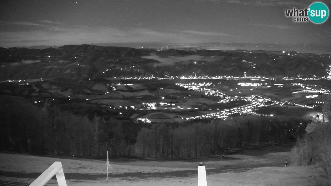 Pohorje spletna kamera | Spodnja postaja Sleme
