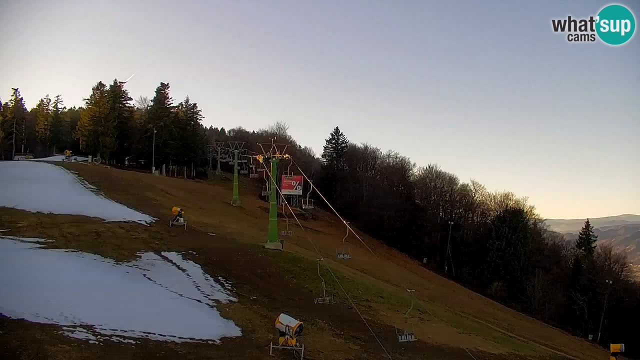 Pohorje spletna kamera | Spodnja postaja Sleme