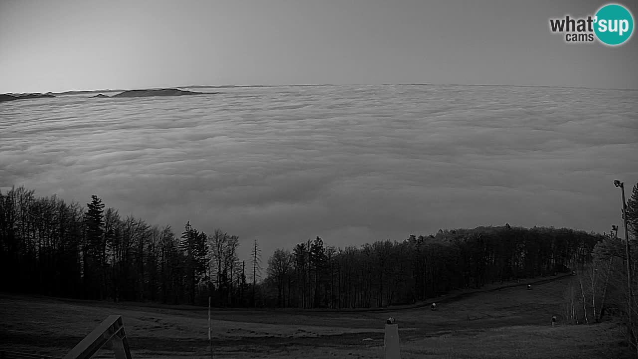 Pohorje spletna kamera | Spodnja postaja Sleme
