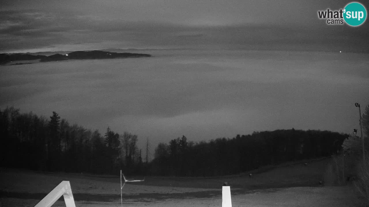 Pohorje spletna kamera | Spodnja postaja Sleme