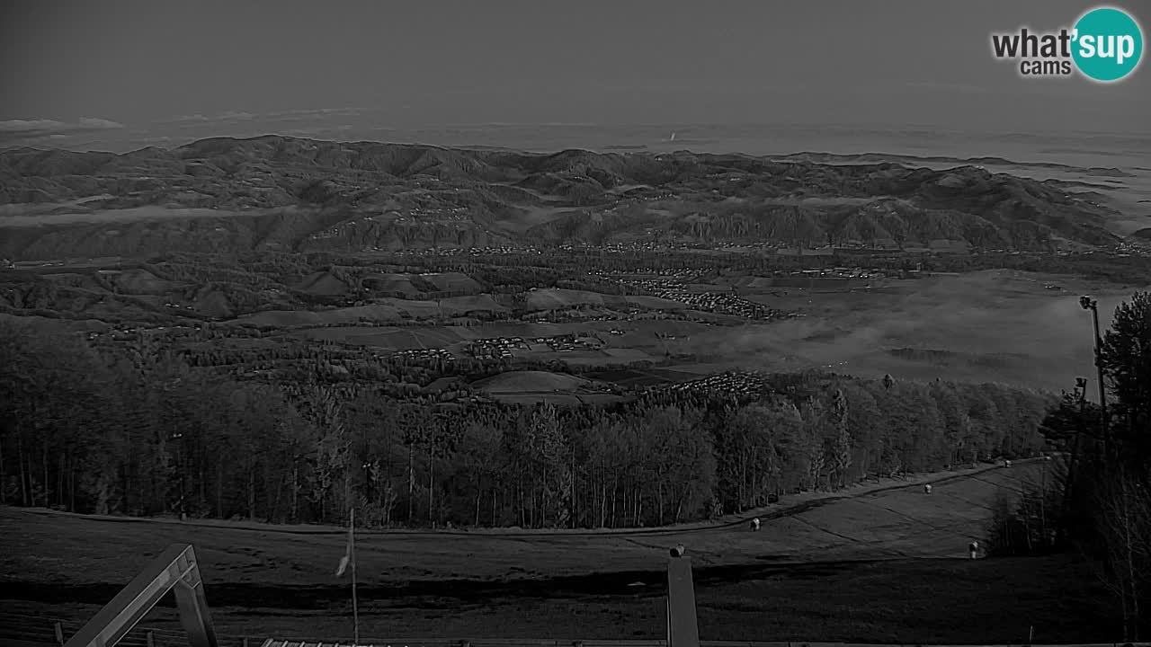 Pohorje spletna kamera | Spodnja postaja Sleme