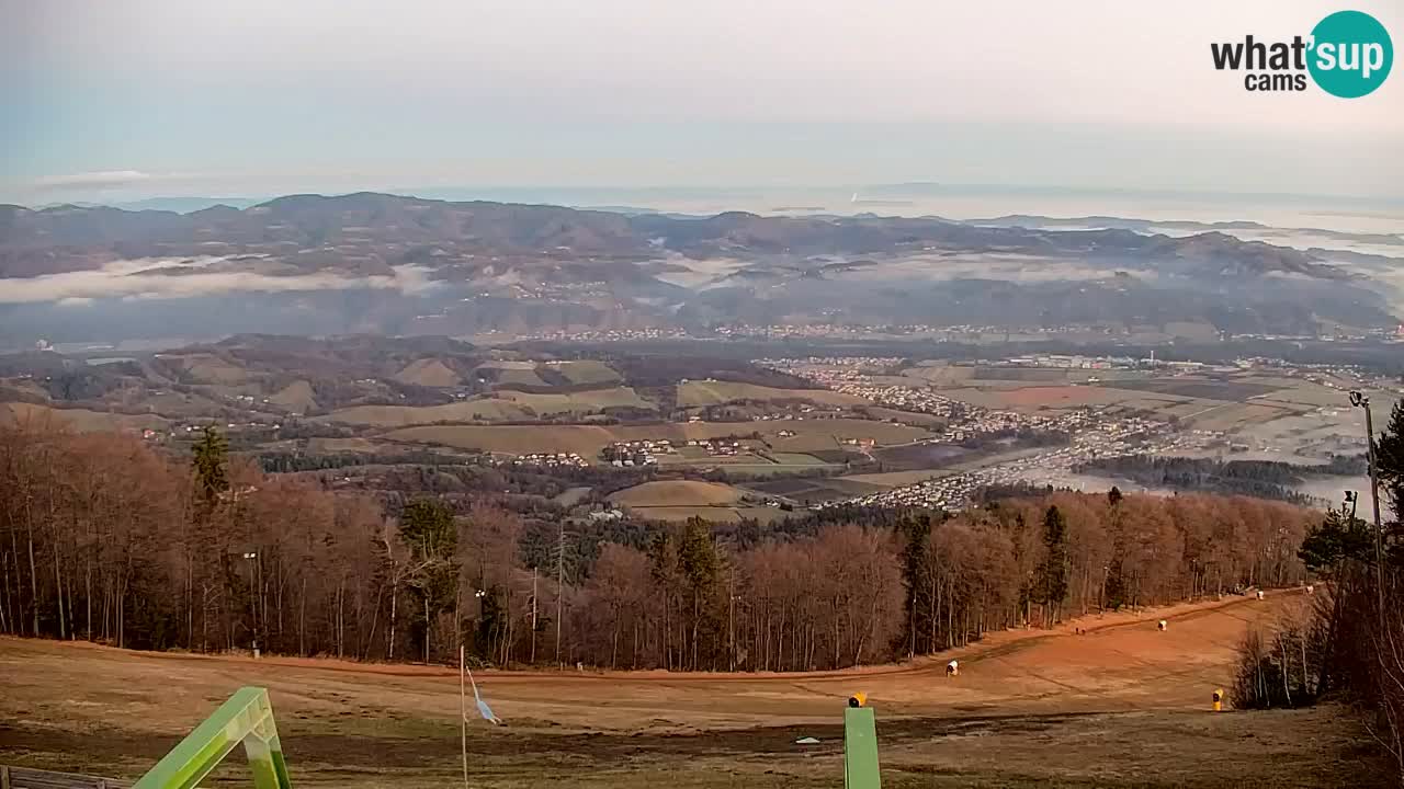 Pohorje spletna kamera | Spodnja postaja Sleme