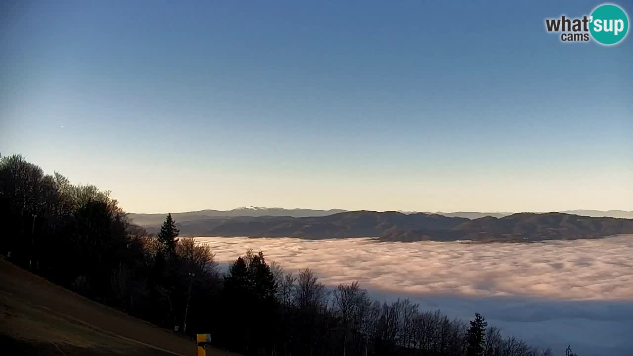 Pohorje spletna kamera | Spodnja postaja Sleme