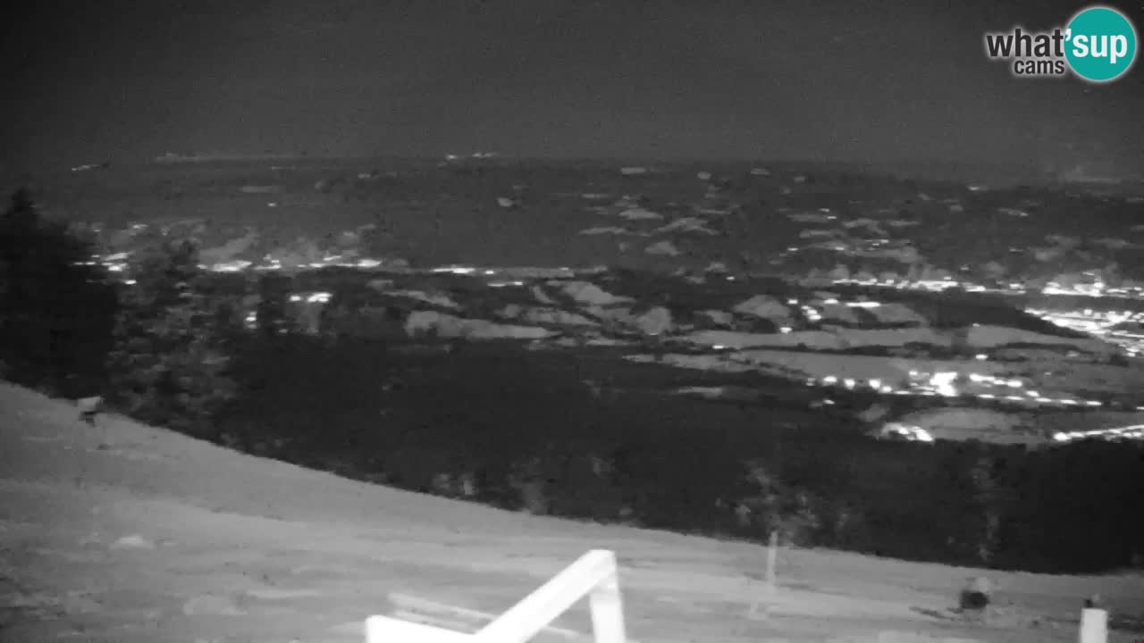 Pohorje spletna kamera | Spodnja postaja Sleme